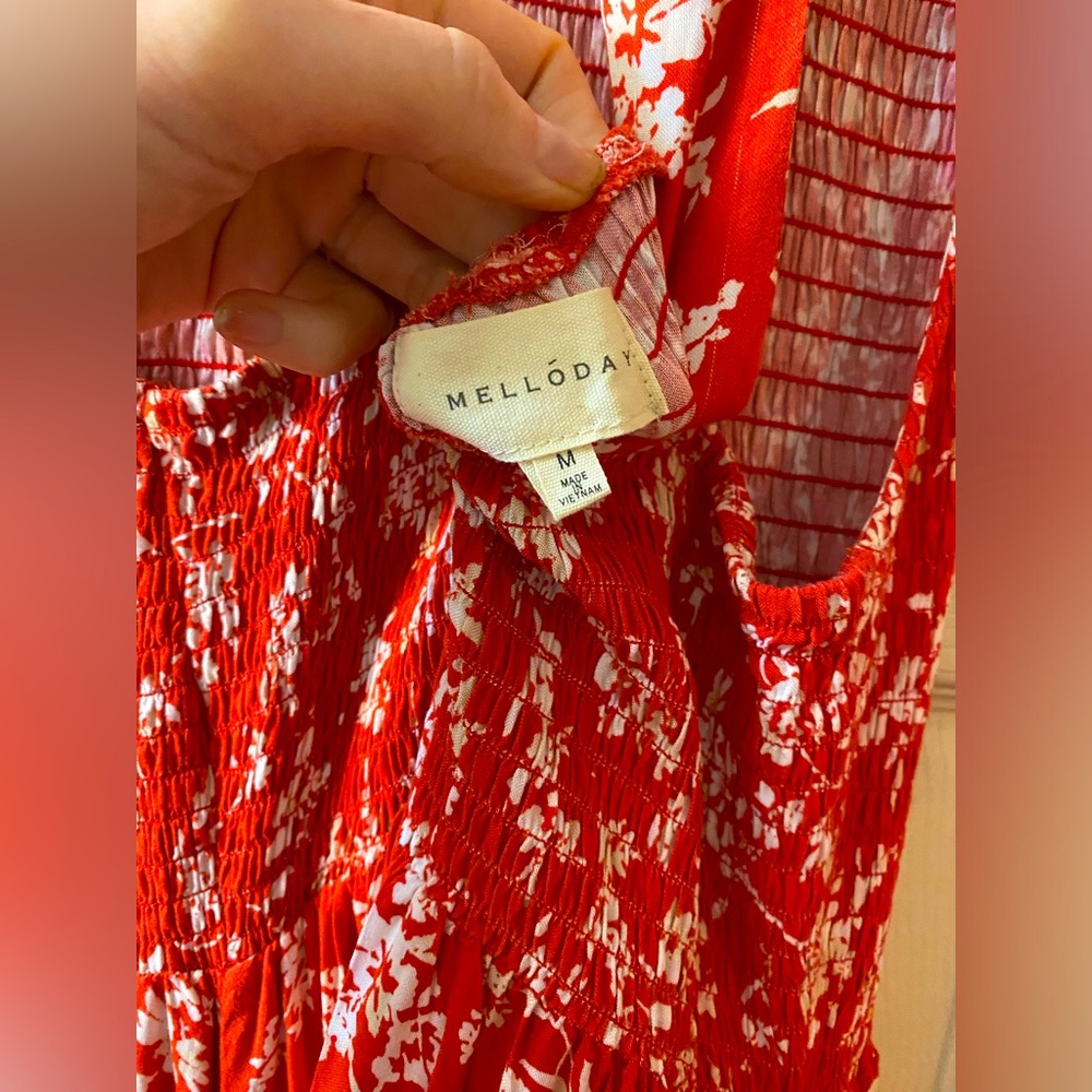 ⭕️ BOGO! Sleeveless Red and White Floral Midi Sundress - Picture 6 of 8